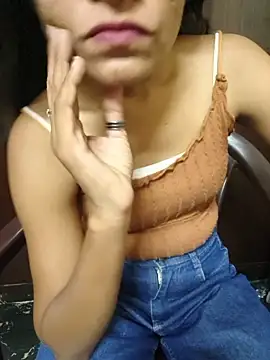 Shanaya 001 online show from May 2026 04:42:01 AM