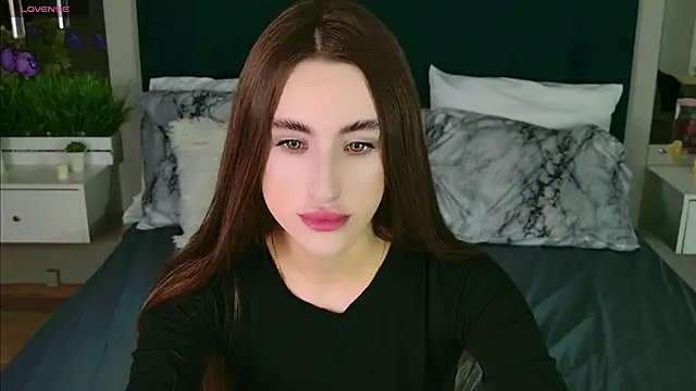 MadisonRen online show from May 2026 08:23:01 AM