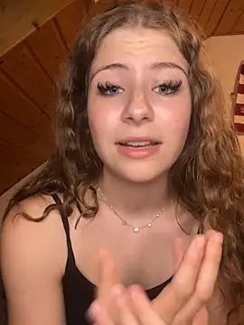 MilaRoseee online show from July 2026 06:13:02 PM