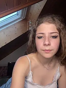 MilaRoseee online show from July 2026 07:06:02 PM