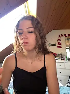 MilaRoseee online show from July 2026 12:03:01 PM