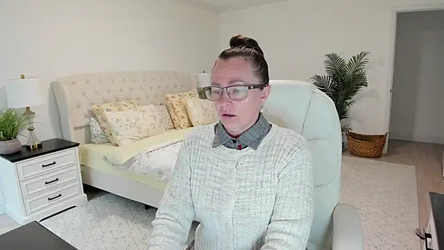 Vika73 online show from May 2026 01:39:01 PM