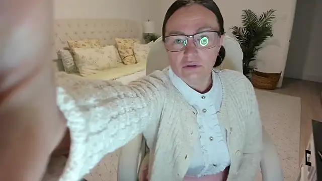 Vika73 online show from May 2026 11:18:01 AM