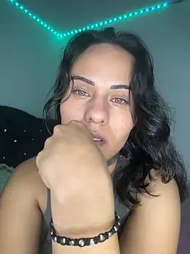 MadisonYoung000 online show from June 2026 02:13:02 AM