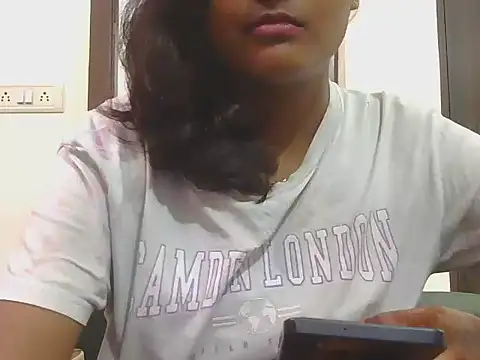 Snapshot of Diana_Penty chatting on July 2026 05:04:02 PM Diana Penty online show from July 2026 05:04:02 PM