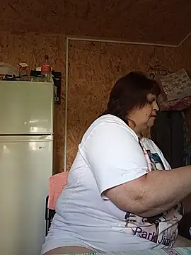 LisichkaOksana online show from July 2026 06:05:01 AM