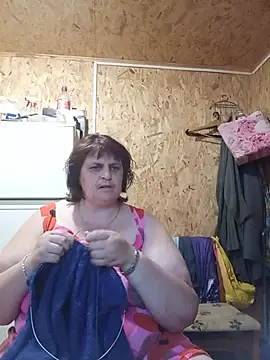 LisichkaOksana online show from July 2026 06:10:01 PM