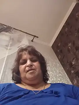 LisichkaOksana online show from July 2026 06:00:02 PM