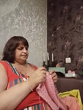 LisichkaOksana online show from July 2026 07:31:01 PM
