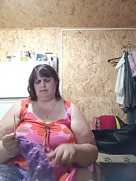 LisichkaOksana online show from July 2026 06:28:01 PM