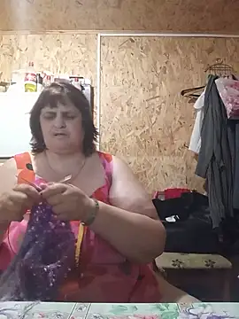 LisichkaOksana online show from July 2026 07:01:02 PM