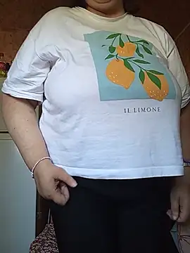 LisichkaOksana online show from July 2026 10:22:01 AM