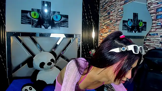 Sariha Sweet online show from July 2026 01:58:33 AM