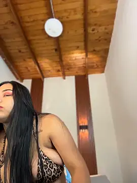 Snapshot of MiaLane3 chatting on June 2026 08:14:02 PM MiaLane3 online show from June 2026 08:14:02 PM