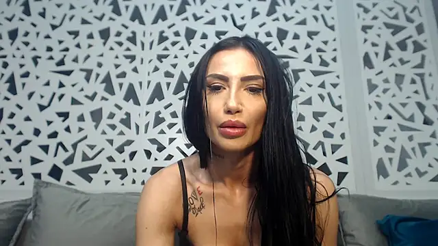 amandasin online show from May 2026 05:53:01 PM
