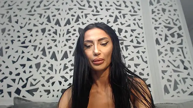 amandasin online show from June 2026 05:47:02 PM