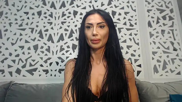 amandasin online show from July 2026 06:21:01 PM