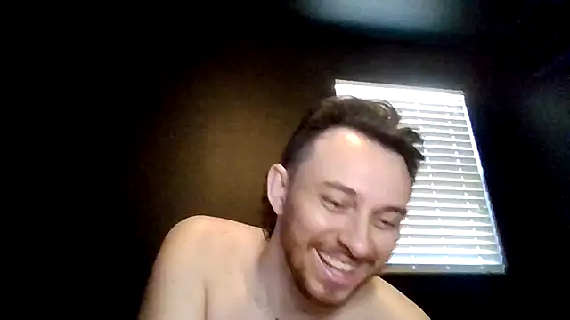 Tallhungcloudyyy online show from June 2026 06:06:01 PM