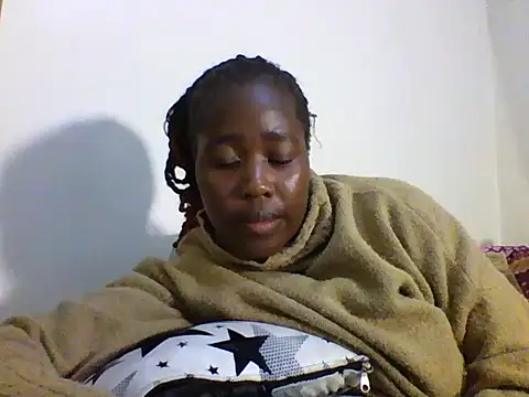 Snapshot of Flirty_charm chatting on June 2026 08:21:01 PM Flirty charm online show from June 2026 08:21:01 PM