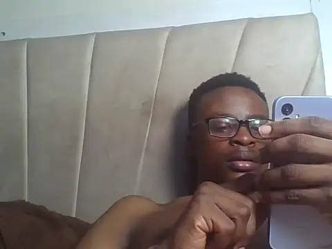 freakyboy255 online show from July 2026 01:25:02 AM