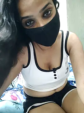 Amrita Thakur01 online show from May 2026 01:30:02 PM