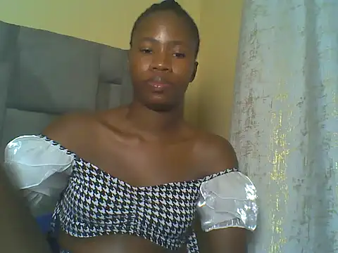 Cuteebony16 online show from May 2026 03:18:01 PM