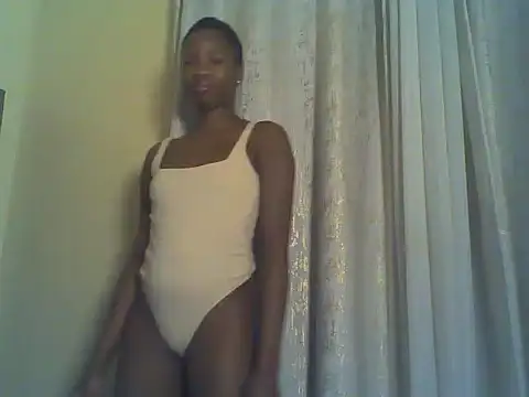 Cuteebony16 online show from May 2026 06:16:01 PM