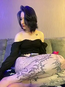 Glissadaaa online show from June 2026 06:31:01 PM