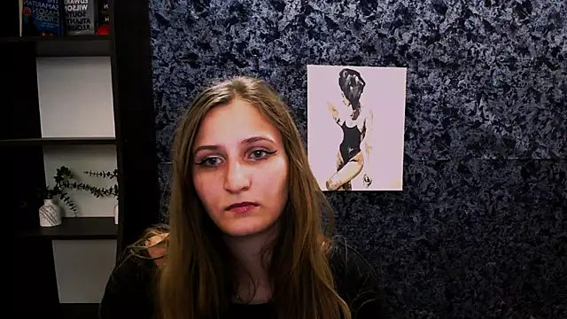Jenny smille  online show from May 2026 08:33:01 AM