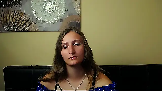 Jenny smille  online show from June 2026 05:56:01 AM