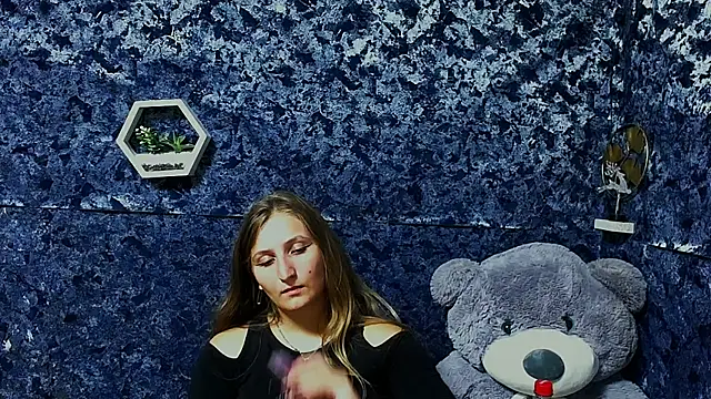 Jenny smille  online show from July 2026 05:21:01 AM