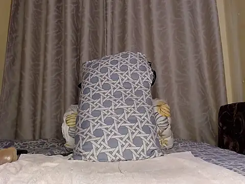 Queen delicius online show from June 2026 04:57:01 AM