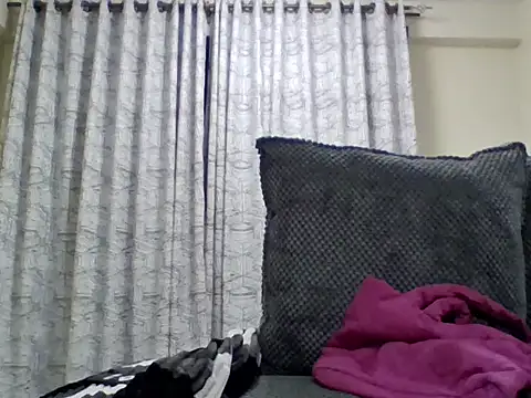 camila lorah online show from May 2026 10:17:01 PM