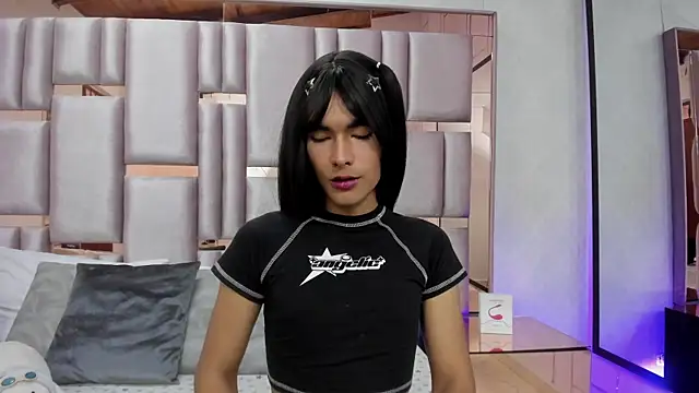 MiaBuny online show from July 2026 01:28:01 PM