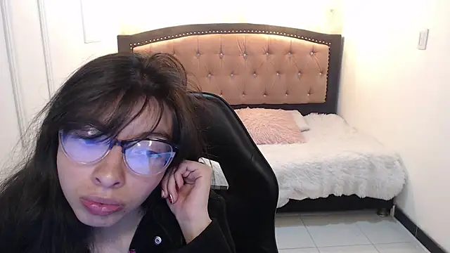 Allyshon  online show from July 2026 07:49:01 PM