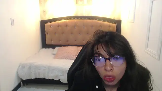 Allyshon  online show from July 2026 08:00:01 PM