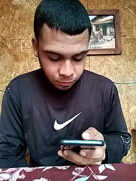 Snapshot of V3NENO_xxxhot1 chatting on May 2026 02:13:01 PM V3NENO xxxhot1 online show from May 2026 02:13:01 PM