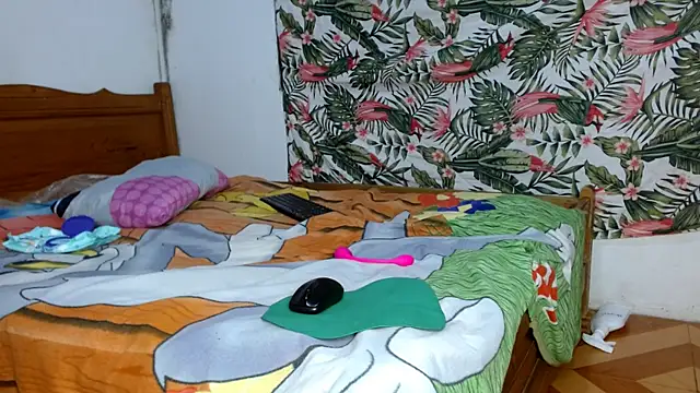 smallalyross online show from July 2026 10:16:02 PM