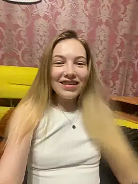 Snapshot of Adelin_aa chatting on May 2026 06:03:01 PM Adelin aa online show from May 2026 06:03:01 PM