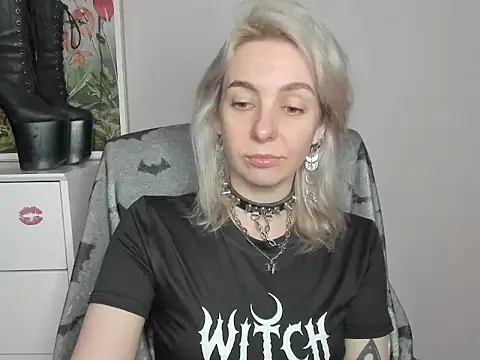 velvetanne online show from June 2026 06:36:02 AM