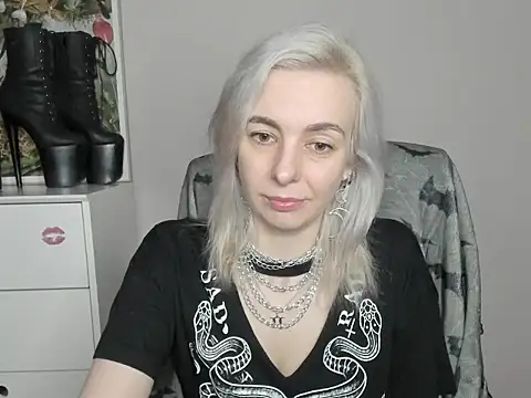 velvetanne online show from June 2026 06:29:02 AM