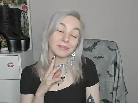 velvetanne online show from June 2026 06:33:01 AM
