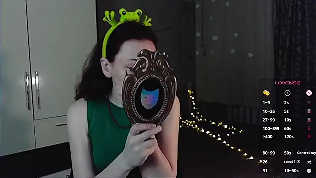 PricklyPeach online show from July 2026 09:06:02 PM