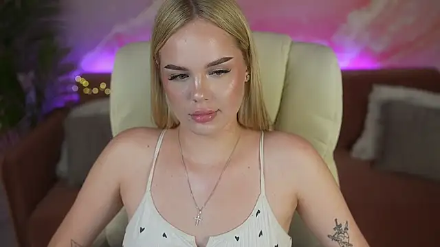 AuroraMore online show from July 2026 01:42:01 AM