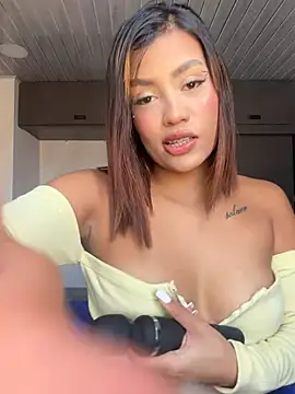 Snapshot of lana__ray chatting on May 2026 07:42:01 PM lana ray online show from May 2026 07:42:01 PM