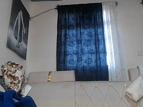 sexyleah25 online show from July 2026 05:43:01 AM