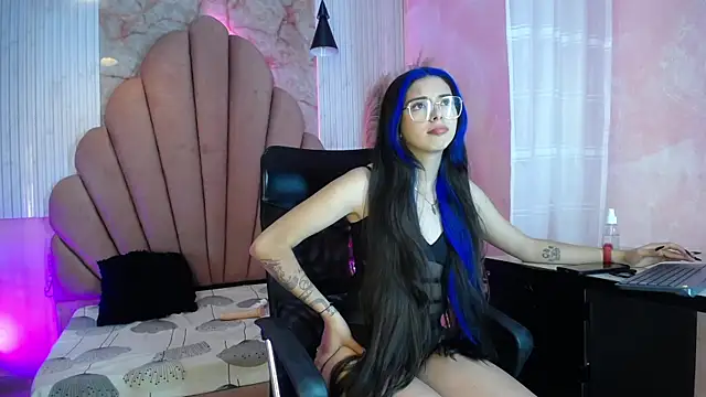 Kyomi Hunt online show from July 2026 02:38:01 AM