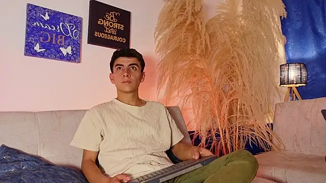 Vincent Kane online show from July 2026 03:54:01 AM