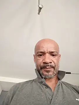 tropical57 online show from May 2026 08:06:01 PM