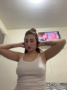 EsmeraldaMidnight online show from May 2026 09:20:02 PM